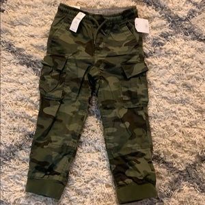 Gap Camo lined interior pants Size 4T